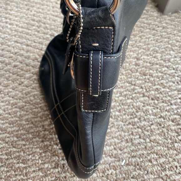 Black Coach leather purse - Picture 7 of 8